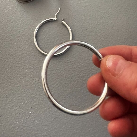 Lot of Silver Hoop earings great condition - Picture 4 of 9